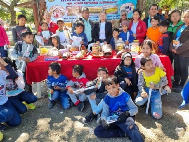 Exposiciones temporales a estudiantes de primaria rurales